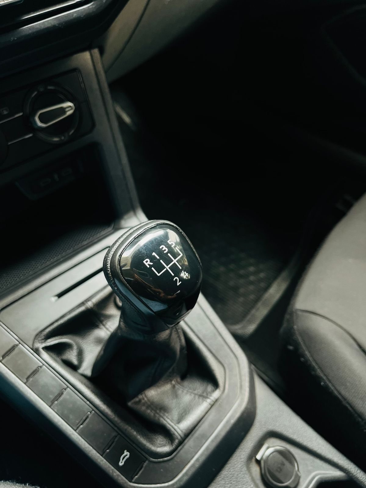Volkswagen Polo Track - foto 8
