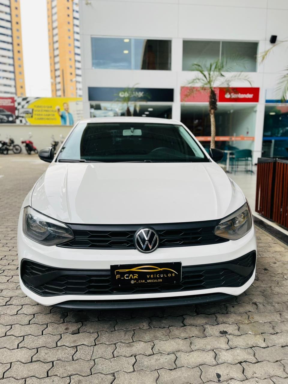 Volkswagen Polo Track - foto 2