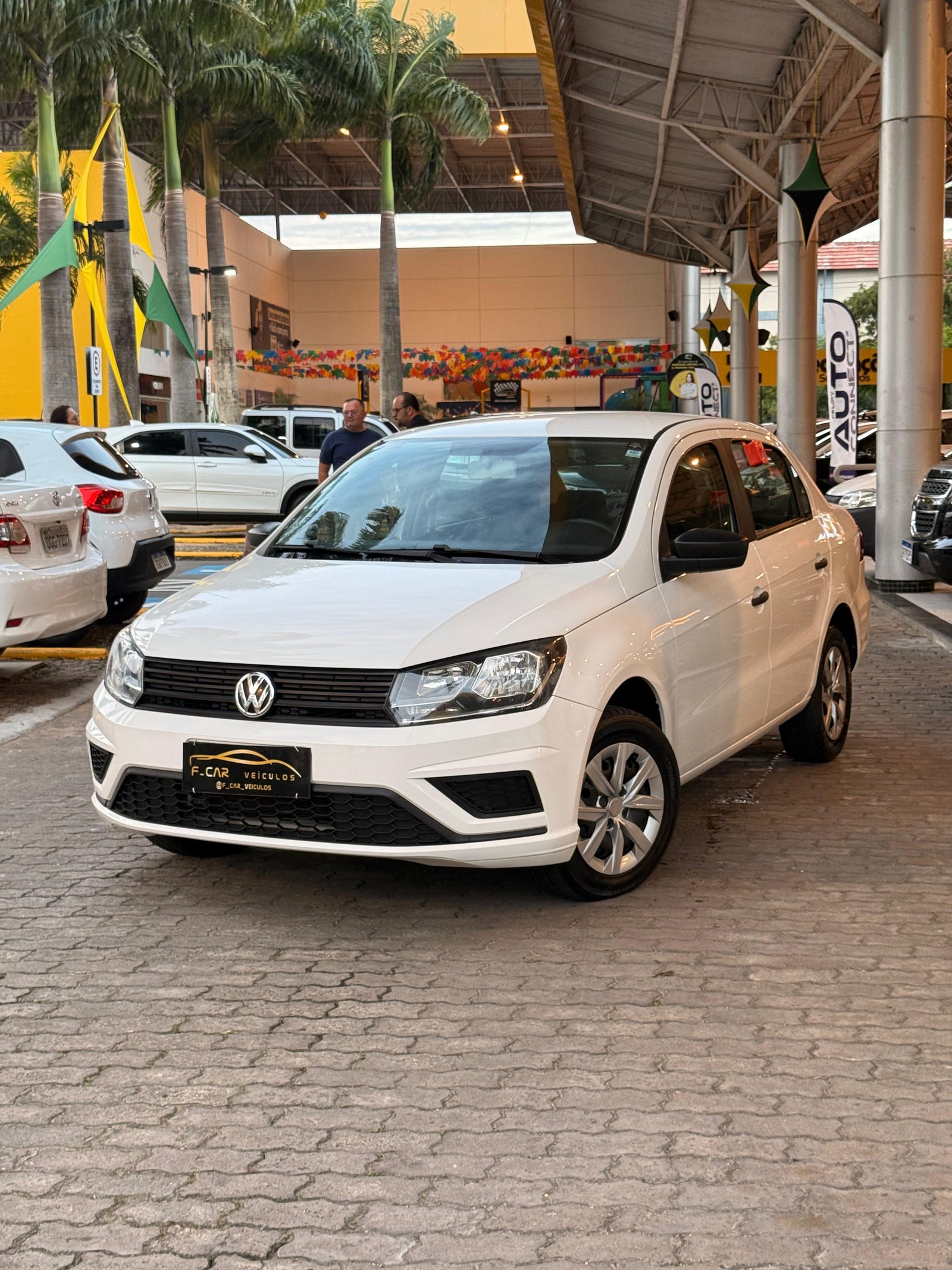 Volkswagen Voyage - foto 2