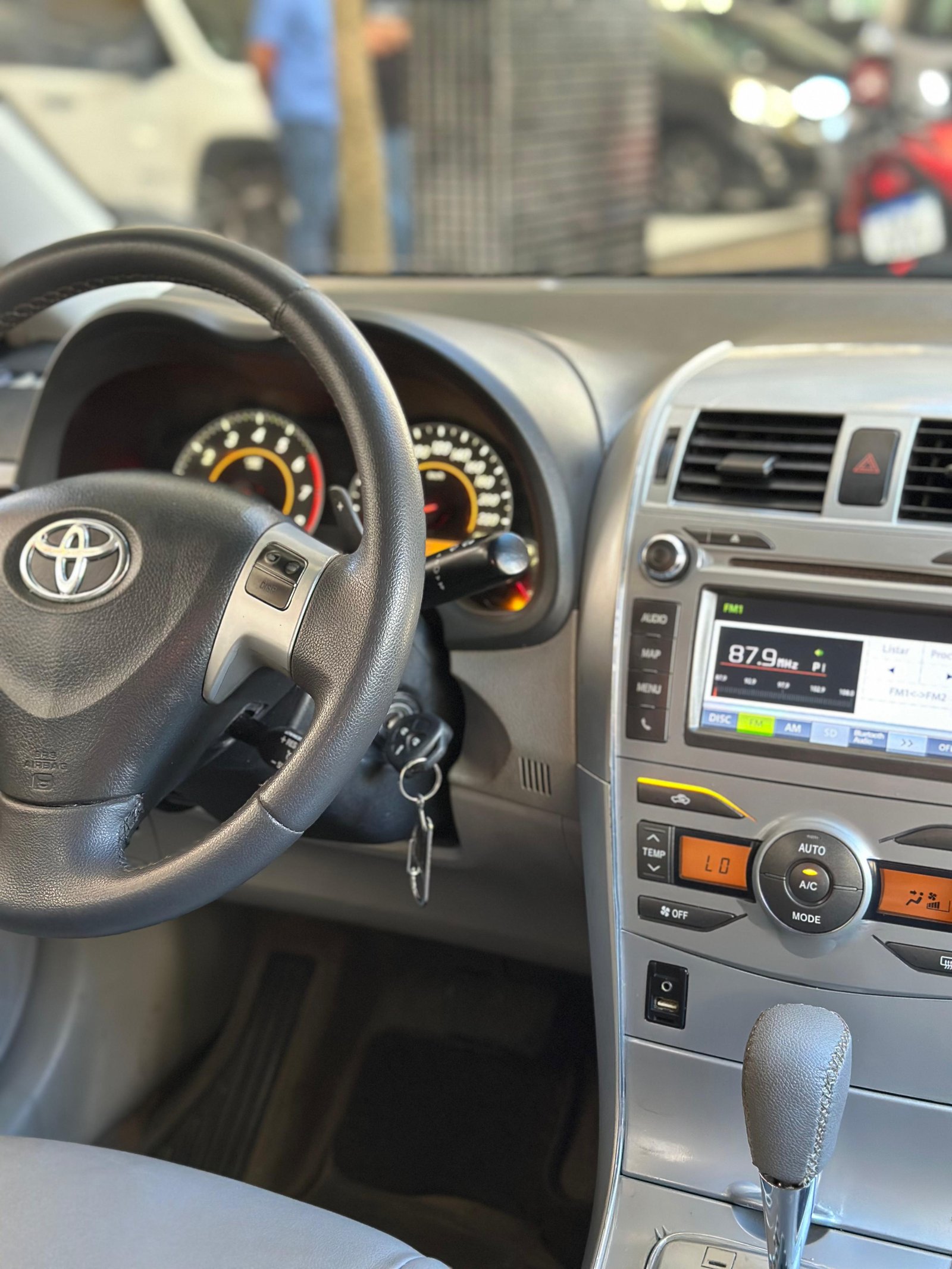 Toyota Corolla Xei - foto 8