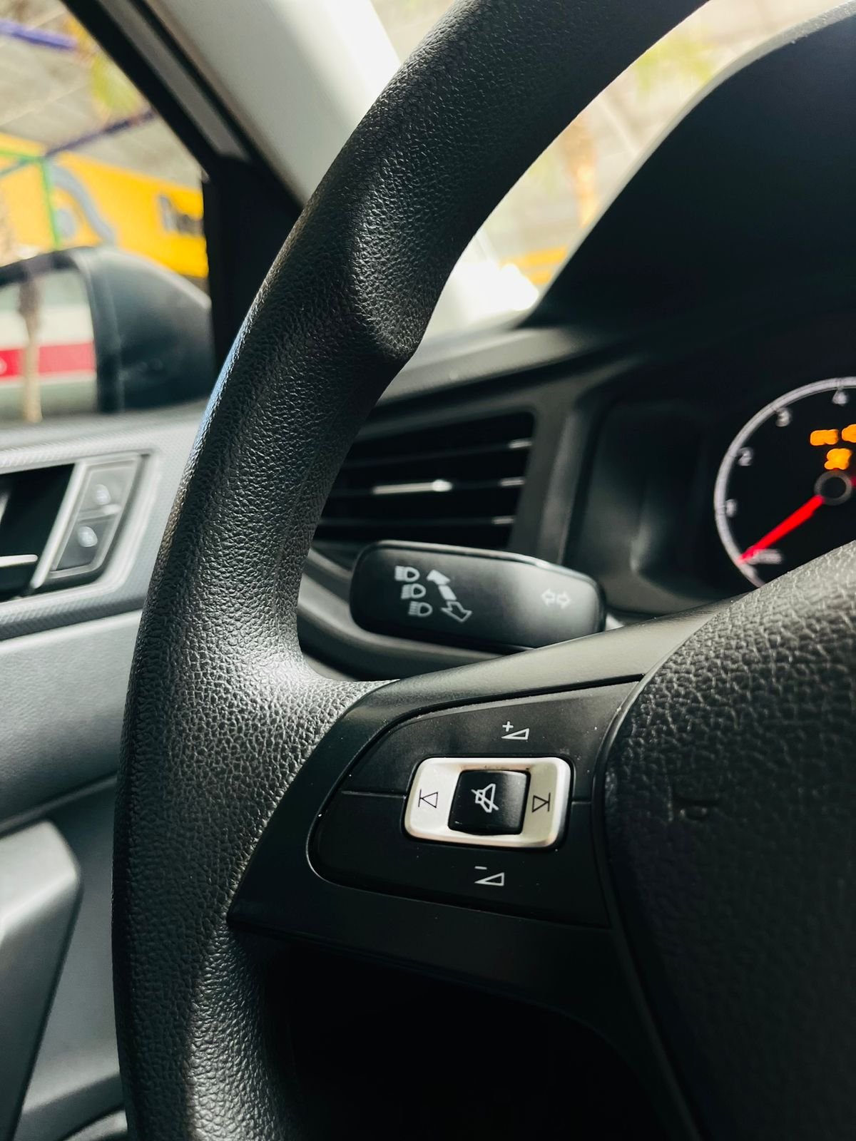 Volkswagen Polo Track - foto 7