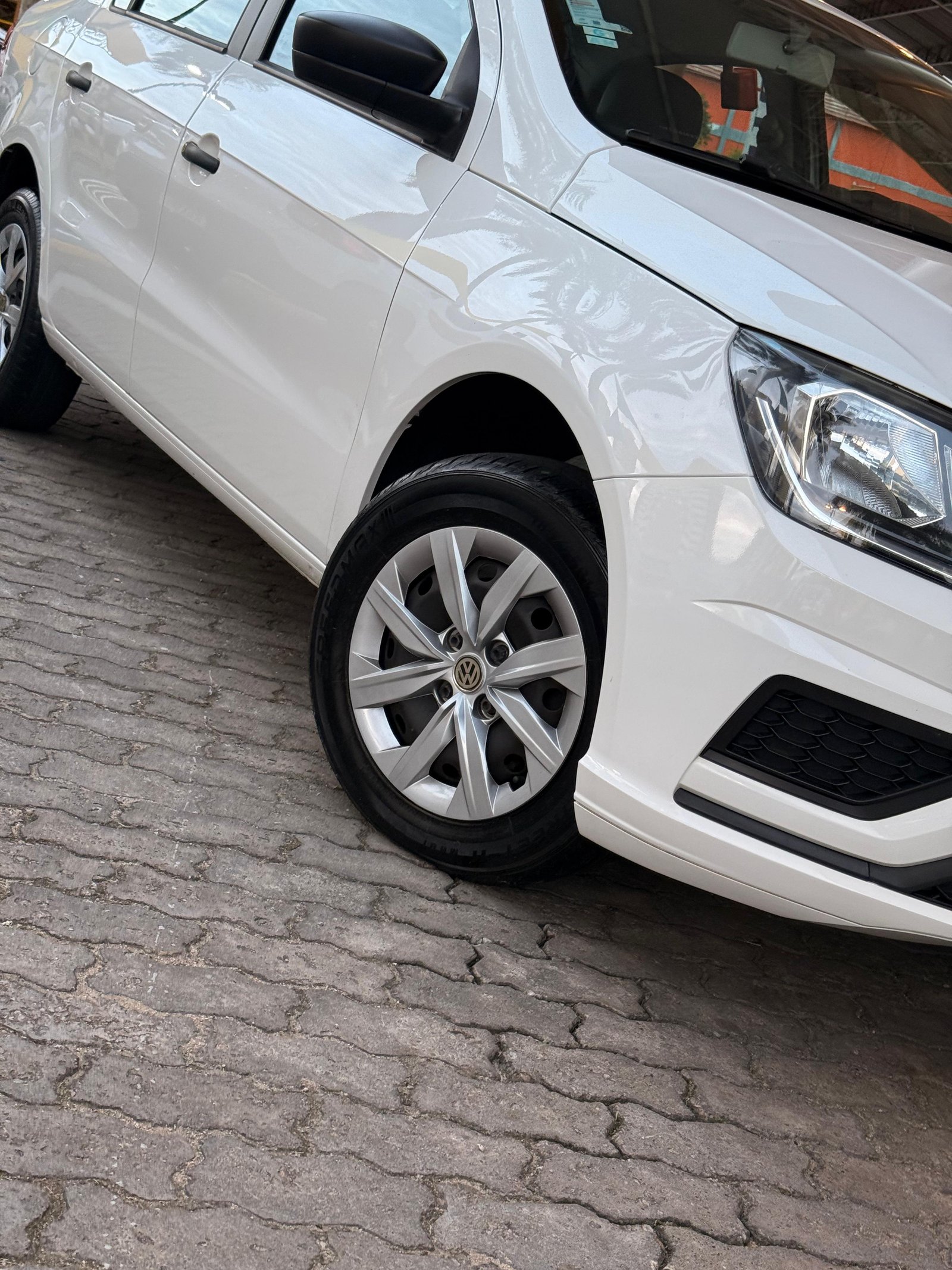 Volkswagen Voyage - foto 4