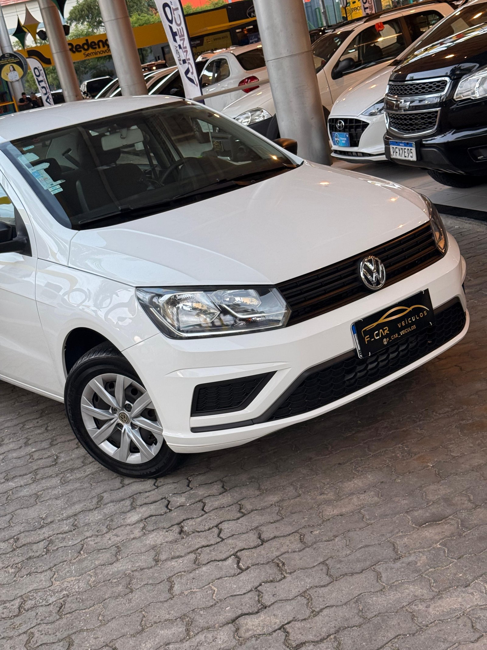 Volkswagen Voyage - foto 3