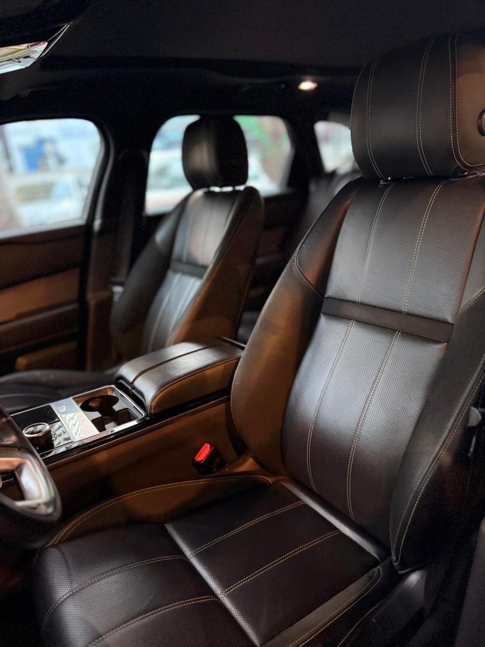 Land Rover Range R. Velar Hse R-Dyn - foto 19