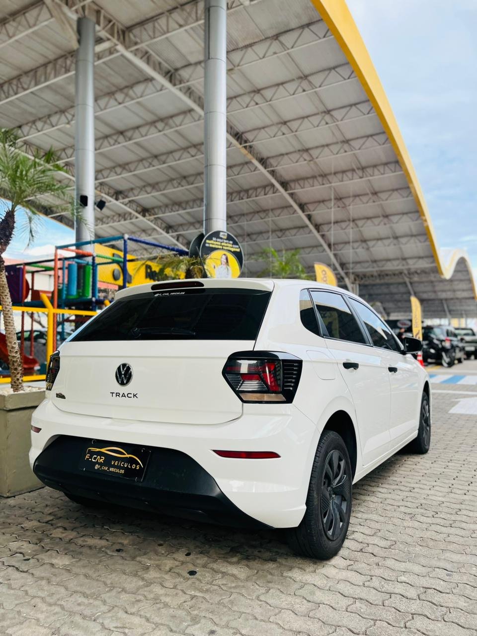 Volkswagen Polo Track - foto 4