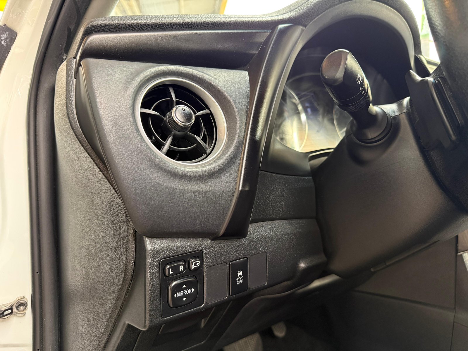 Toyota Corolla Xei - foto 11