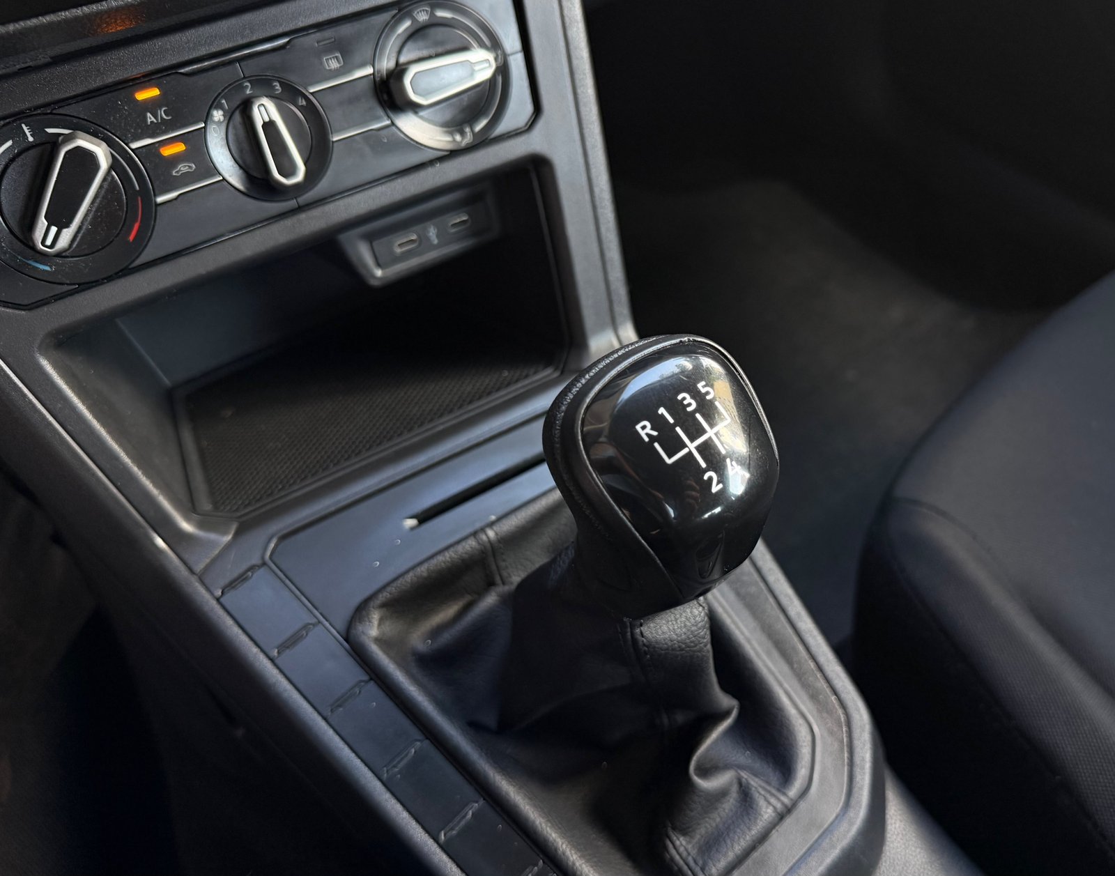 Volkswagen Polo Track - foto 13