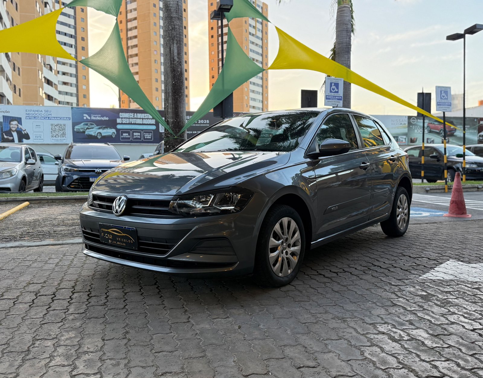 Volkswagen Polo - foto 2