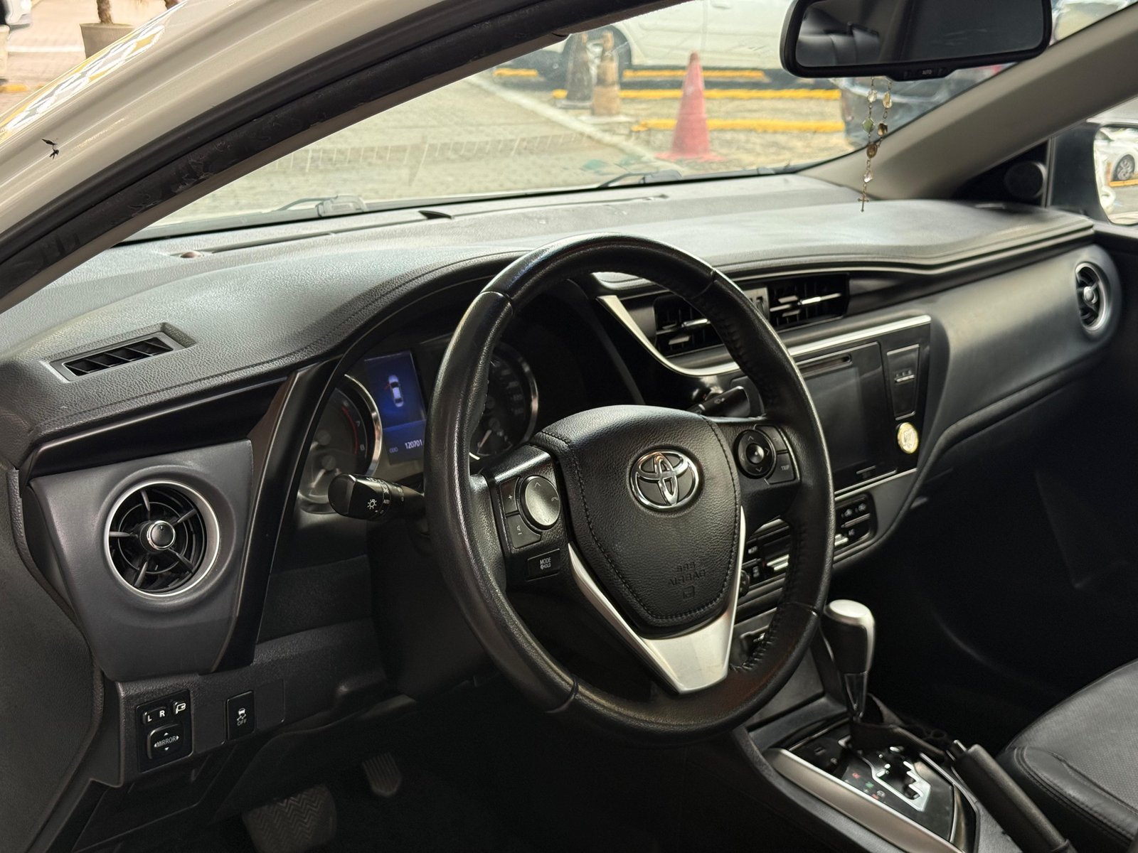 Toyota Corolla Xei - foto 9