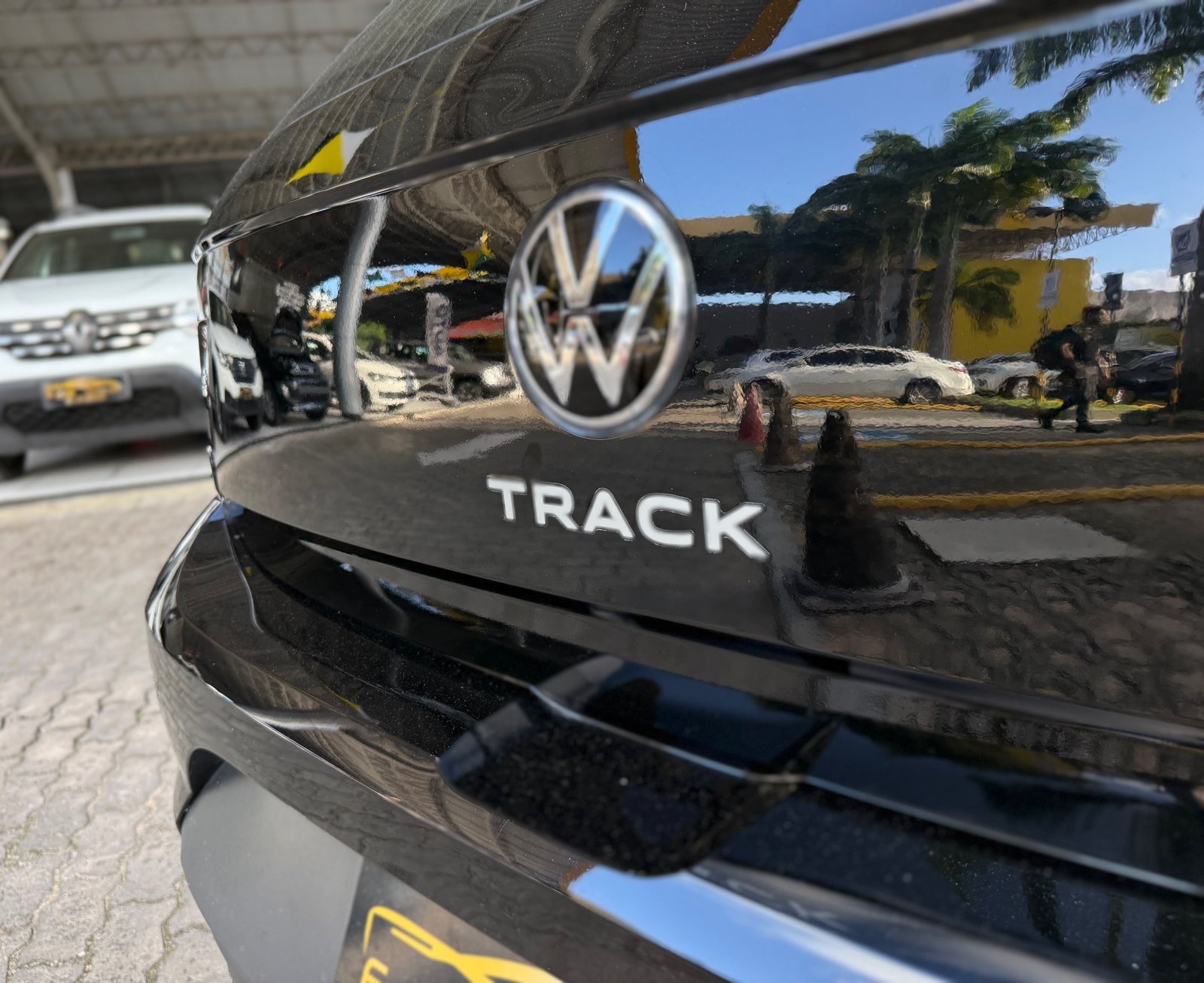 Volkswagen Polo Track - foto 6