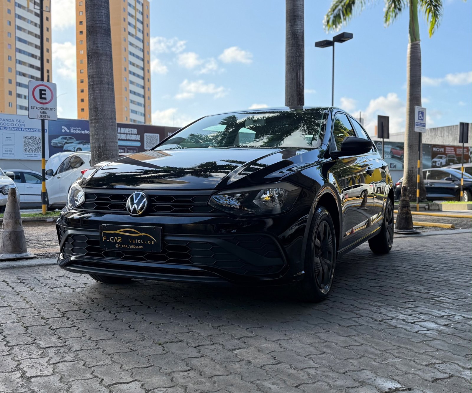 Volkswagen Polo Track - foto 2